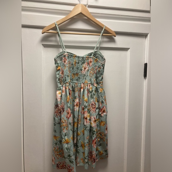 Summer dress - Picture 2 of 2